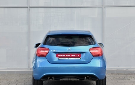 Mercedes-Benz A-Класс, 2015 год, 1 499 900 рублей, 6 фотография