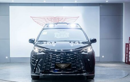 Toyota Sienna, 2024 год, 5 600 000 рублей, 2 фотография