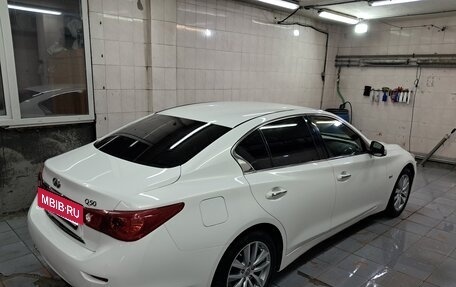 Infiniti Q50 I рестайлинг, 2015 год, 1 550 000 рублей, 4 фотография