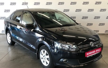 Volkswagen Polo VI (EU Market), 2012 год, 900 000 рублей, 2 фотография