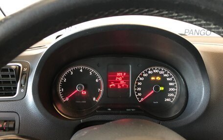 Volkswagen Polo VI (EU Market), 2012 год, 900 000 рублей, 23 фотография