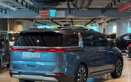 KIA Carnival, 2021 год, 2 500 000 рублей, 6 фотография