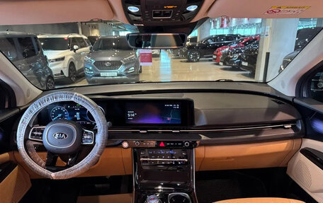 KIA Carnival, 2021 год, 2 500 000 рублей, 9 фотография