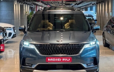 KIA Carnival, 2021 год, 2 500 000 рублей, 2 фотография