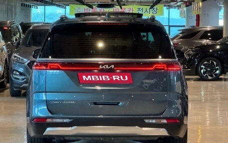KIA Carnival, 2021 год, 2 500 000 рублей, 5 фотография