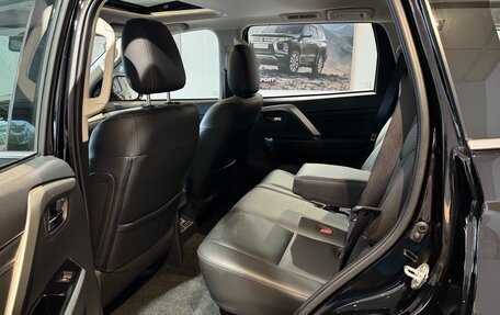 Mitsubishi Pajero Sport III рестайлинг, 2023 год, 5 849 000 рублей, 18 фотография