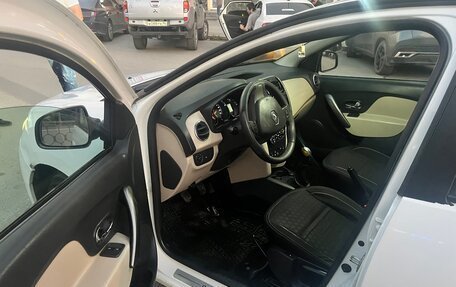 Renault Logan II, 2016 год, 720 000 рублей, 10 фотография