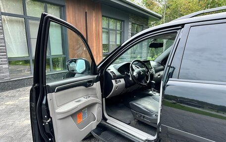 Mitsubishi Pajero Sport II рестайлинг, 2014 год, 1 850 000 рублей, 23 фотография