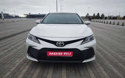 Toyota Camry, 2021 год, 3 600 000 рублей, 1 фотография