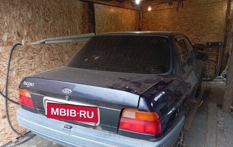 Ford Escort V, 1997 год, 110 000 рублей, 5 фотография