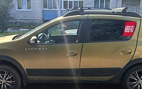 Renault Sandero II рестайлинг, 2018 год, 1 250 000 рублей, 19 фотография