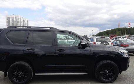 Toyota Land Cruiser Prado 150 рестайлинг 2, 2021 год, 5 200 000 рублей, 9 фотография