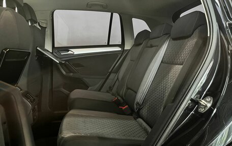 Volkswagen Tiguan II, 2017 год, 1 999 000 рублей, 9 фотография