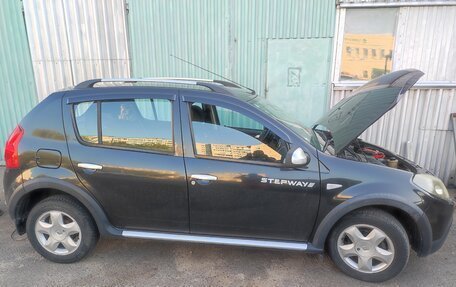 Renault Sandero I, 2012 год, 820 000 рублей, 2 фотография