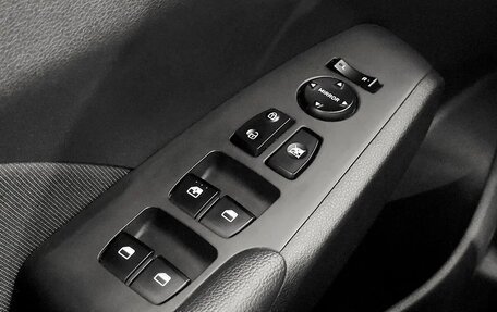 Hyundai Solaris II рестайлинг, 2019 год, 1 320 000 рублей, 10 фотография