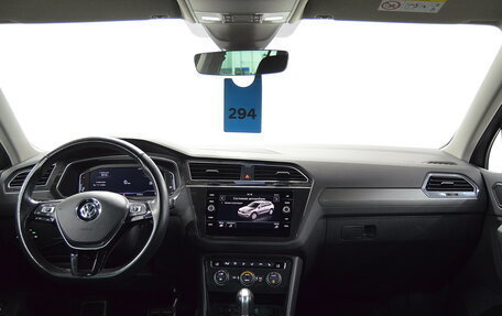Volkswagen Tiguan II, 2019 год, 2 280 000 рублей, 11 фотография