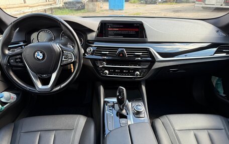 BMW 5 серия, 2017 год, 2 900 000 рублей, 8 фотография