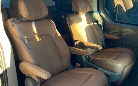 Hyundai Staria, 2021 год, 5 600 000 рублей, 20 фотография