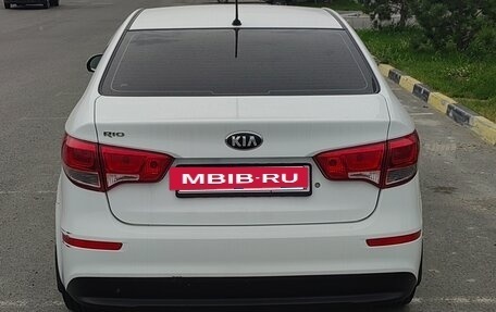 KIA Rio III рестайлинг, 2016 год, 784 000 рублей, 4 фотография