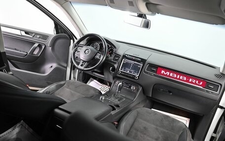 Volkswagen Touareg III, 2014 год, 1 895 000 рублей, 14 фотография
