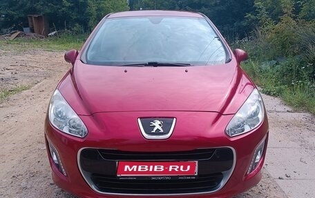 Peugeot 308 II, 2011 год, 550 000 рублей, 1 фотография