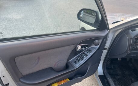 Hyundai Elantra III, 2002 год, 210 000 рублей, 4 фотография