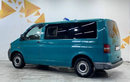 Volkswagen Transporter T5 рестайлинг, 2004 год, 835 000 рублей, 5 фотография