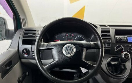 Volkswagen Transporter T5 рестайлинг, 2004 год, 835 000 рублей, 10 фотография
