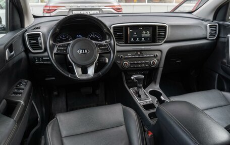 KIA Sportage IV рестайлинг, 2018 год, 2 299 000 рублей, 6 фотография