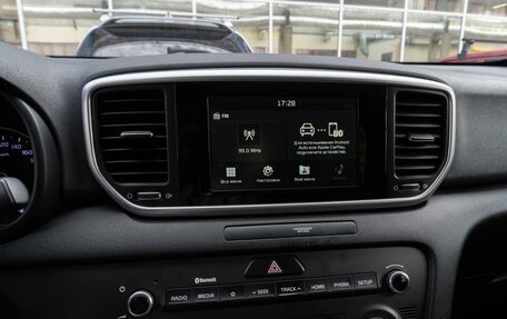KIA Sportage IV рестайлинг, 2018 год, 2 299 000 рублей, 17 фотография