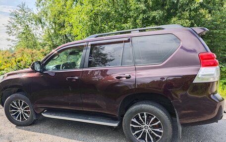Toyota Land Cruiser Prado 150 рестайлинг 2, 2012 год, 3 300 000 рублей, 10 фотография