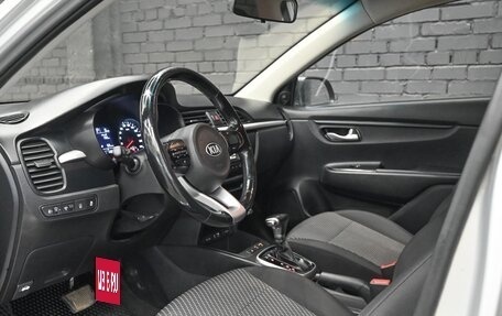 KIA Rio IV, 2018 год, 1 350 000 рублей, 18 фотография