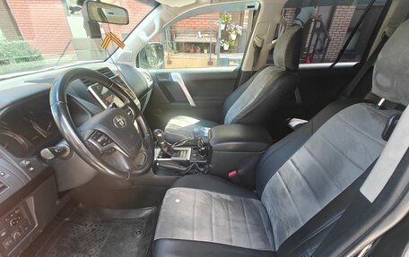 Toyota Land Cruiser Prado 150 рестайлинг 2, 2021 год, 5 050 000 рублей, 6 фотография