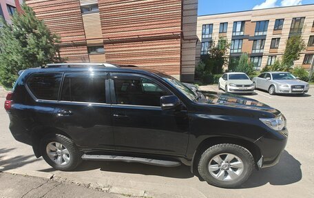 Toyota Land Cruiser Prado 150 рестайлинг 2, 2021 год, 5 050 000 рублей, 5 фотография