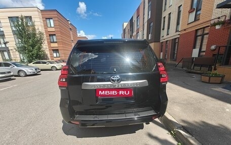 Toyota Land Cruiser Prado 150 рестайлинг 2, 2021 год, 5 050 000 рублей, 3 фотография