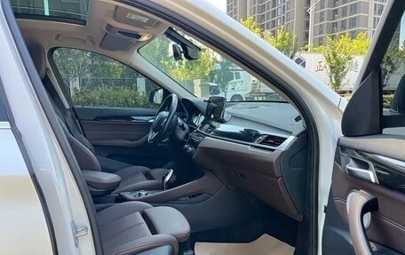 BMW X1, 2021 год, 2 100 000 рублей, 11 фотография