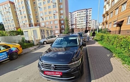 Volkswagen Tiguan II, 2021 год, 3 500 000 рублей, 3 фотография
