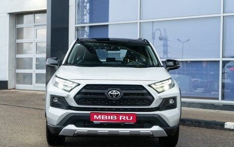 Toyota RAV4, 2025 год, 4 350 000 рублей, 2 фотография