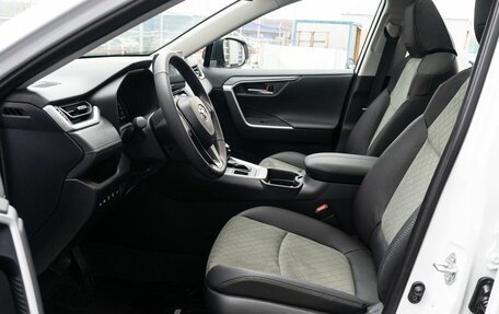 Toyota RAV4, 2025 год, 4 350 000 рублей, 18 фотография