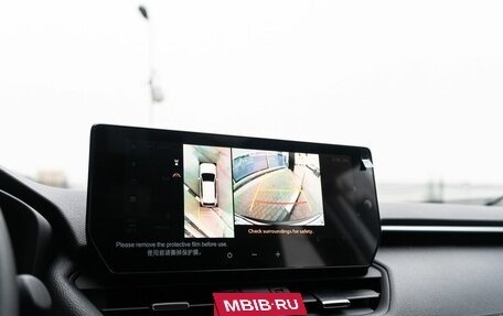 Toyota RAV4, 2025 год, 4 350 000 рублей, 23 фотография