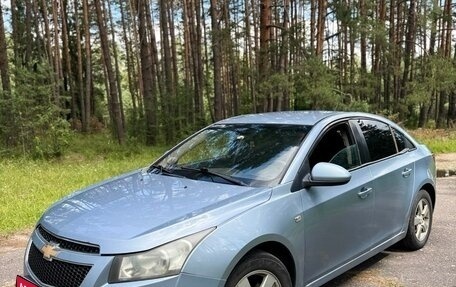 Chevrolet Cruze II, 2010 год, 500 000 рублей, 1 фотография