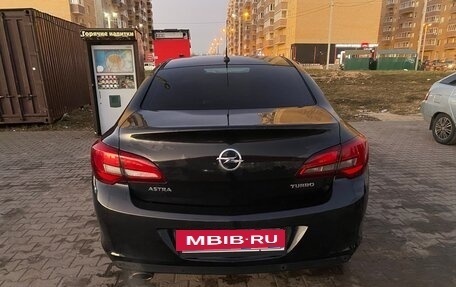 Opel Astra J, 2013 год, 800 000 рублей, 4 фотография