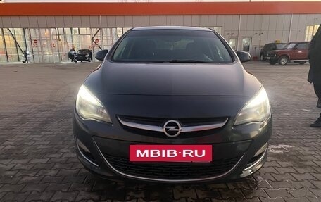 Opel Astra J, 2013 год, 800 000 рублей, 3 фотография