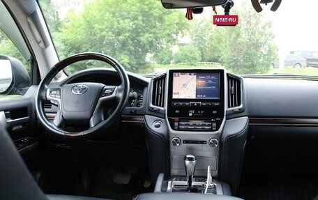 Toyota Land Cruiser 200, 2015 год, 7 000 000 рублей, 3 фотография