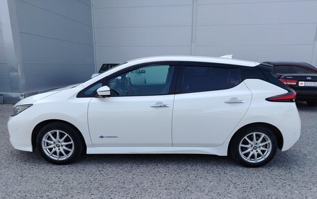 Nissan Leaf II, 2017 год, 1 490 000 рублей, 8 фотография