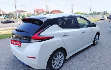 Nissan Leaf II, 2017 год, 1 490 000 рублей, 7 фотография