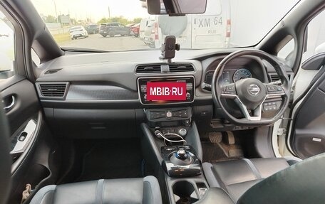Nissan Leaf II, 2017 год, 1 490 000 рублей, 9 фотография