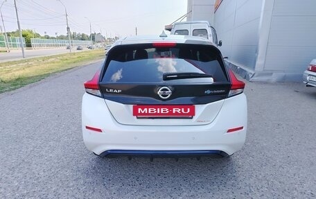 Nissan Leaf II, 2017 год, 1 490 000 рублей, 6 фотография
