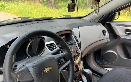 Chevrolet Cruze II, 2010 год, 500 000 рублей, 7 фотография