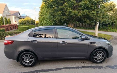 KIA Rio III рестайлинг, 2014 год, 810 000 рублей, 2 фотография